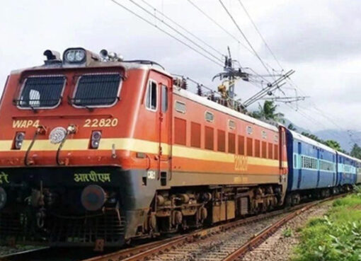 Chhath special trains: छठ पूजा पर यात्रियों की भारी भीड़, रेलवे बिहार के लिए चलाएगा 12,000 स्पेशल ट्रेनें