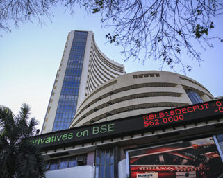 Share Market News: जनवरी 2025 में FII ने शेयर मार्केट से निकाले ₹64,156 करोड़