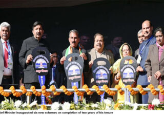मुख्यमंत्री ने दो वर्ष का कार्यकाल पूर्ण होने पर छः नई योजनाओं का किया शुभारंभ