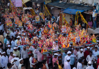 Ganpati Visarjan: ‘मानव बम’ और ‘RDX’ की मिली धमकियां, मुंबई पुलिस ने विसर्जन के लिए की सुरक्षा मज़बूत