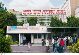 ‘यौन उत्पीड़न’ की शिकायत के बाद एम्स के शीर्ष हृदय शल्य चिकित्सक को उनके पद से हटाया गया