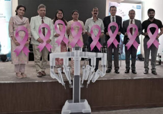 Robotic Surgery Brings New Hope: Breast Cancer Patient Brings Smile Back