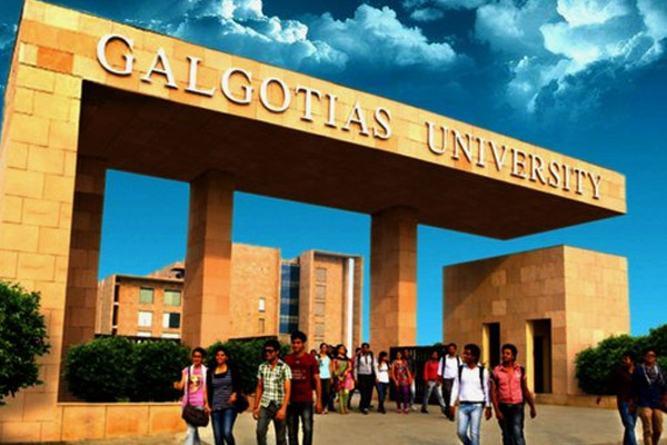 Galgotias University के ‘AI समिट रोबोट विवाद’ पर मीम्स की बाढ़